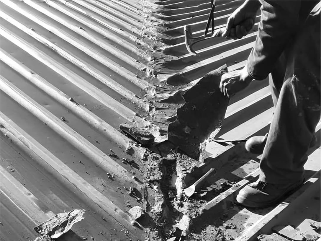 Removing Rubberising from Roof Valley